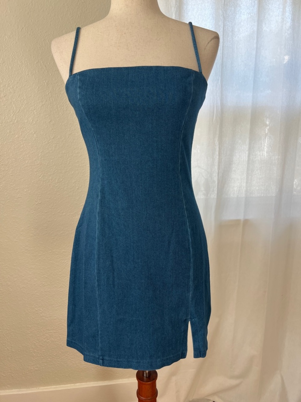 Susana Monaco Teal-Blue Denim Mini Slip Dress with Spaghetti Straps. Size M. NWT